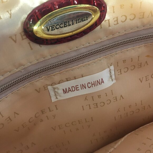 Purse Vecceli Italy Crocodile Print Handbag Gold Chain Handle Faux Burgundy Red - Picture 10 of 11